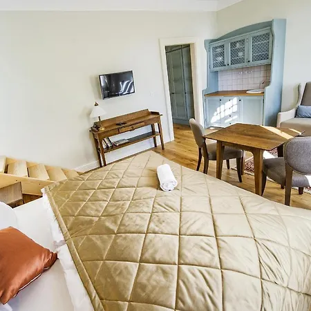 Lavina Lejlighedshotel 4*