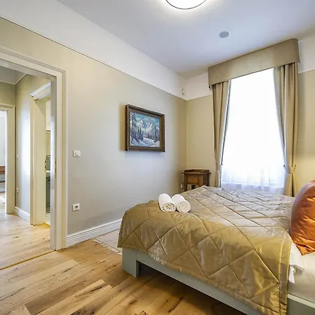 Lavina Lejlighedshotel *